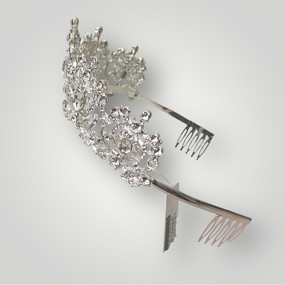 Crystal Tiara - Picture 3 of 4